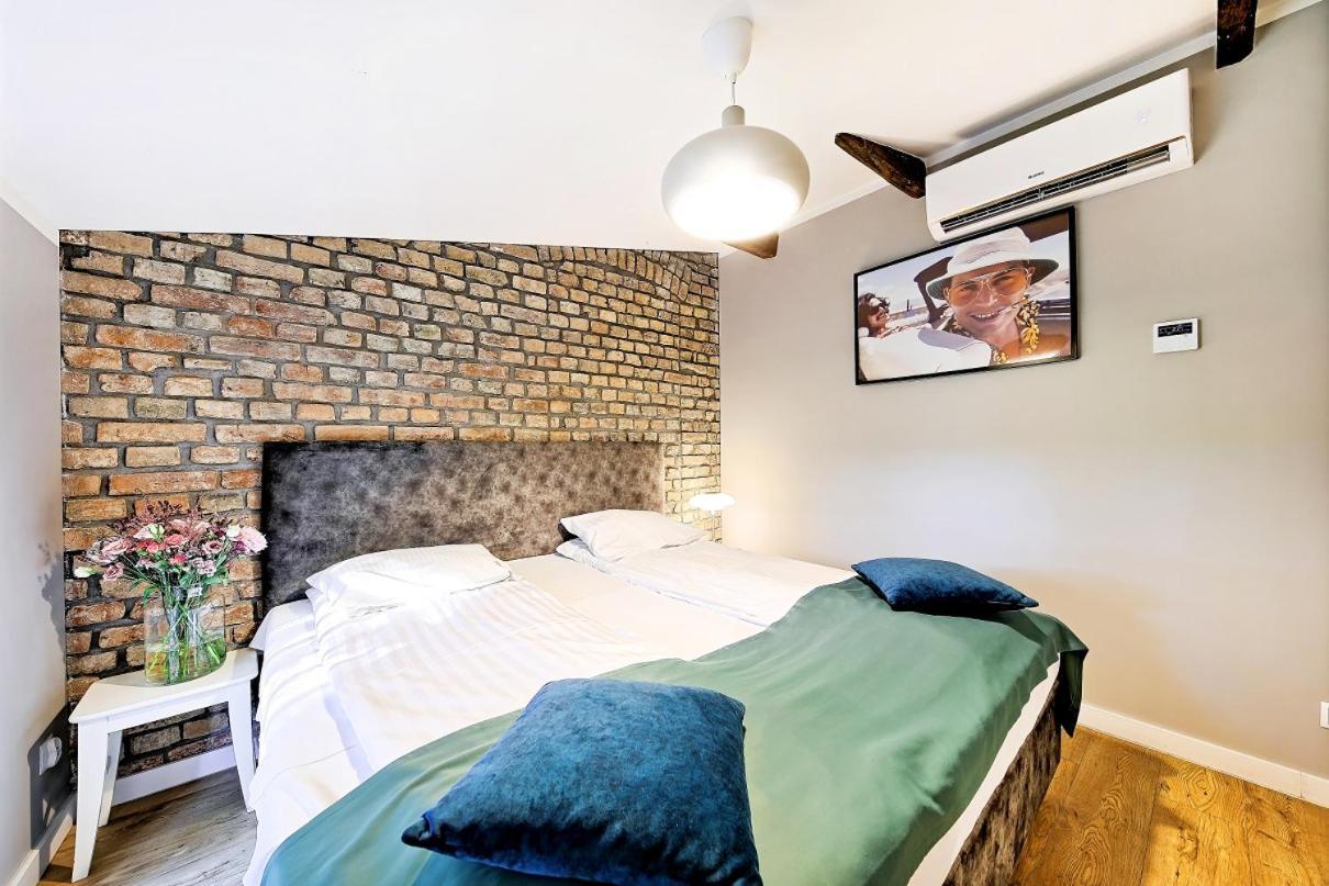 Cinema Apartments 波兹南 外观 照片