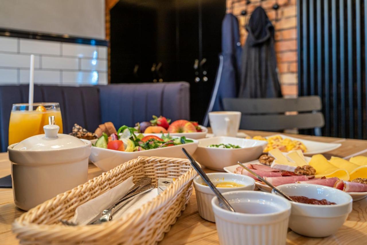 Cinema Apartments 波兹南 外观 照片
